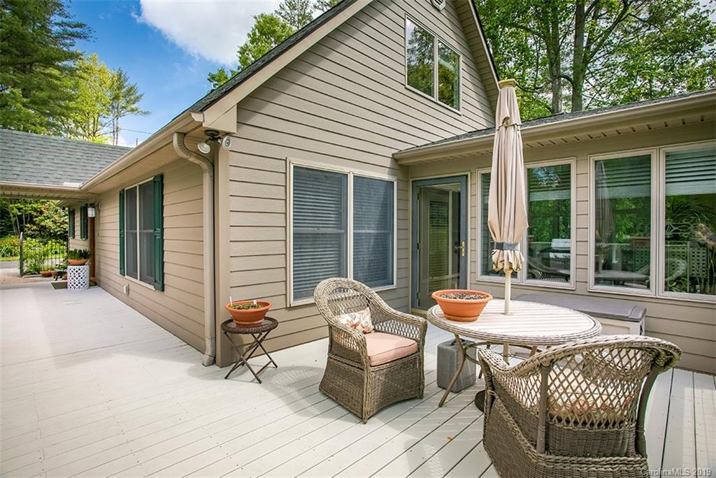 3443 Hebron Road Hendersonville, NC 28739 - Photo 6 of 45 Gallery Image 6