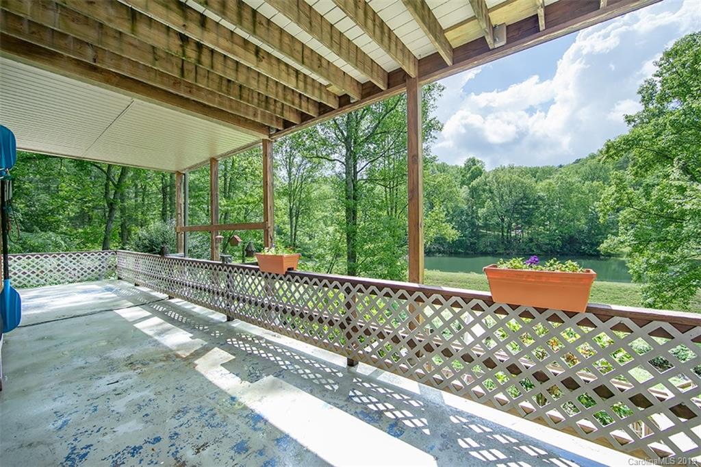 3443 Hebron Road Hendersonville, NC 28739 - Photo 9 of 45 Gallery Image 9