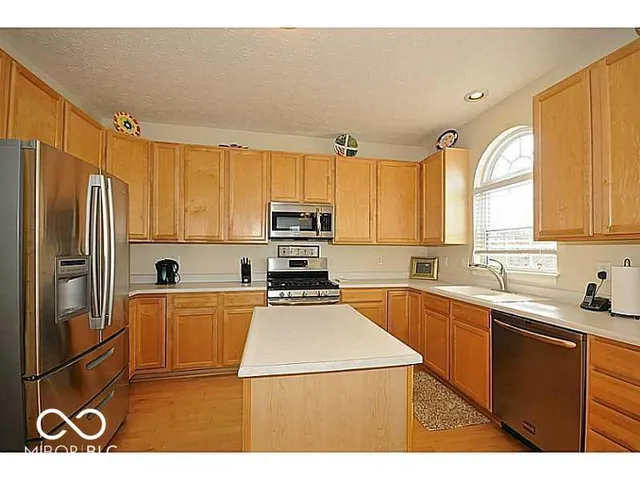 $2,595 | 1367 Hinault Way, Carmel, IN 46032