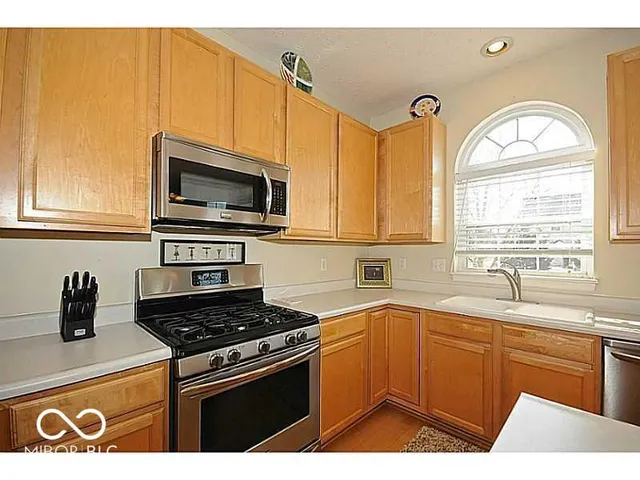 $2,595 | 1367 Hinault Way, Carmel, IN 46032