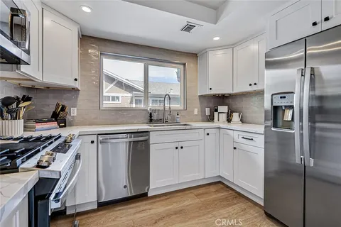 $1,199,000 | 1917 Nelson Avenue, Unit E, Redondo Beach, CA 90278