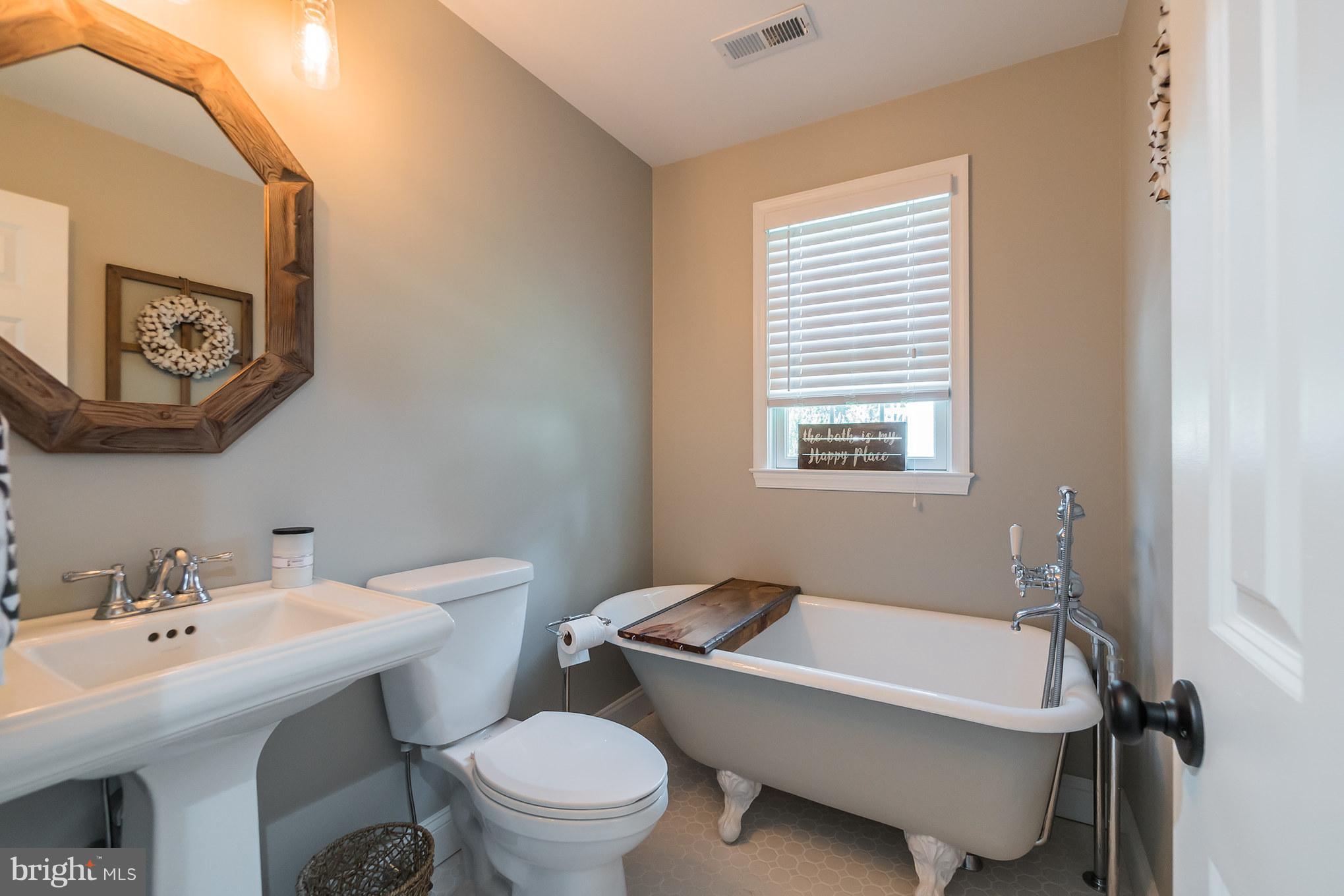 1416 Howard Road Annapolis, MD 21403 - Photo 17 of 30 Bath (Master)