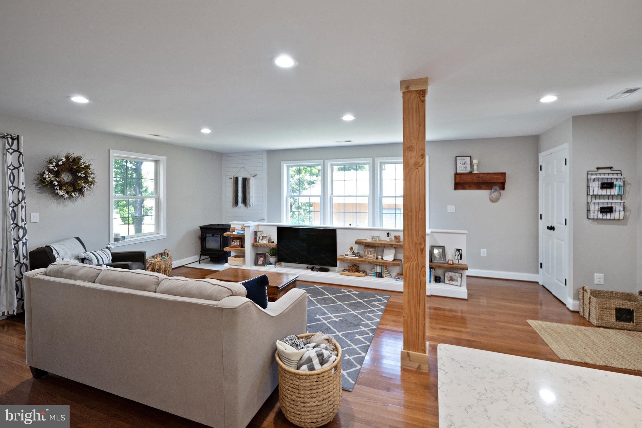 1416 Howard Road Annapolis, MD 21403 - Photo 5 of 30 Family Room