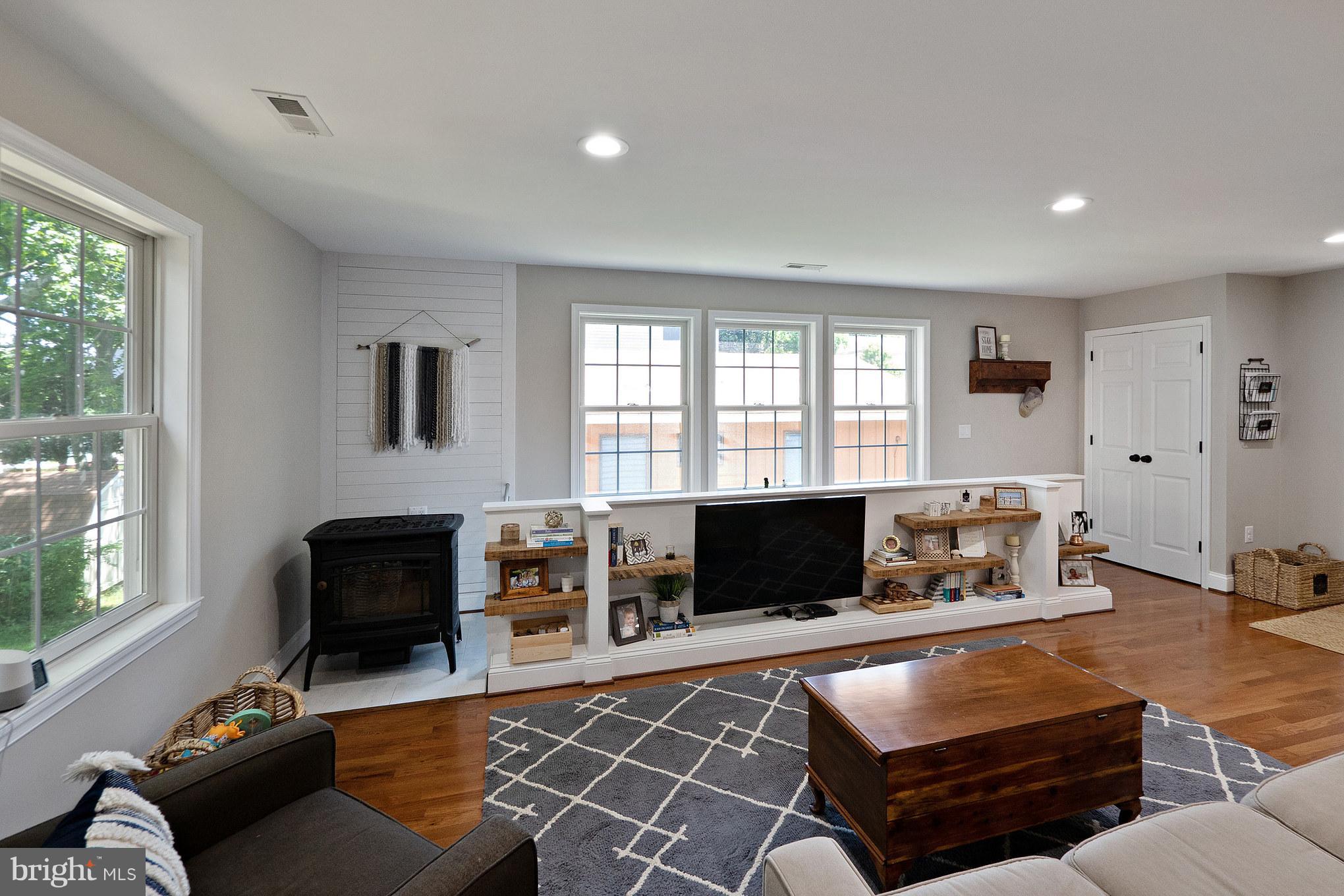 1416 Howard Road Annapolis, MD 21403 - Photo 9 of 30 Family Room
