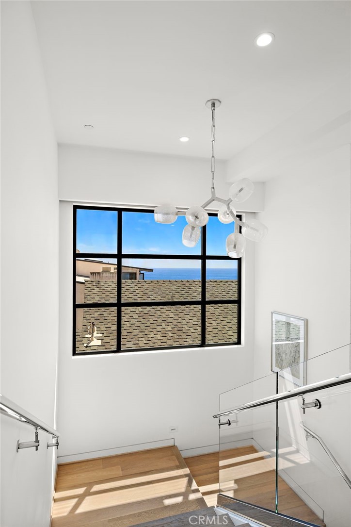 2629 Victoria Drive Laguna Beach, CA 92651 - Photo 17 of 35 a window in a room