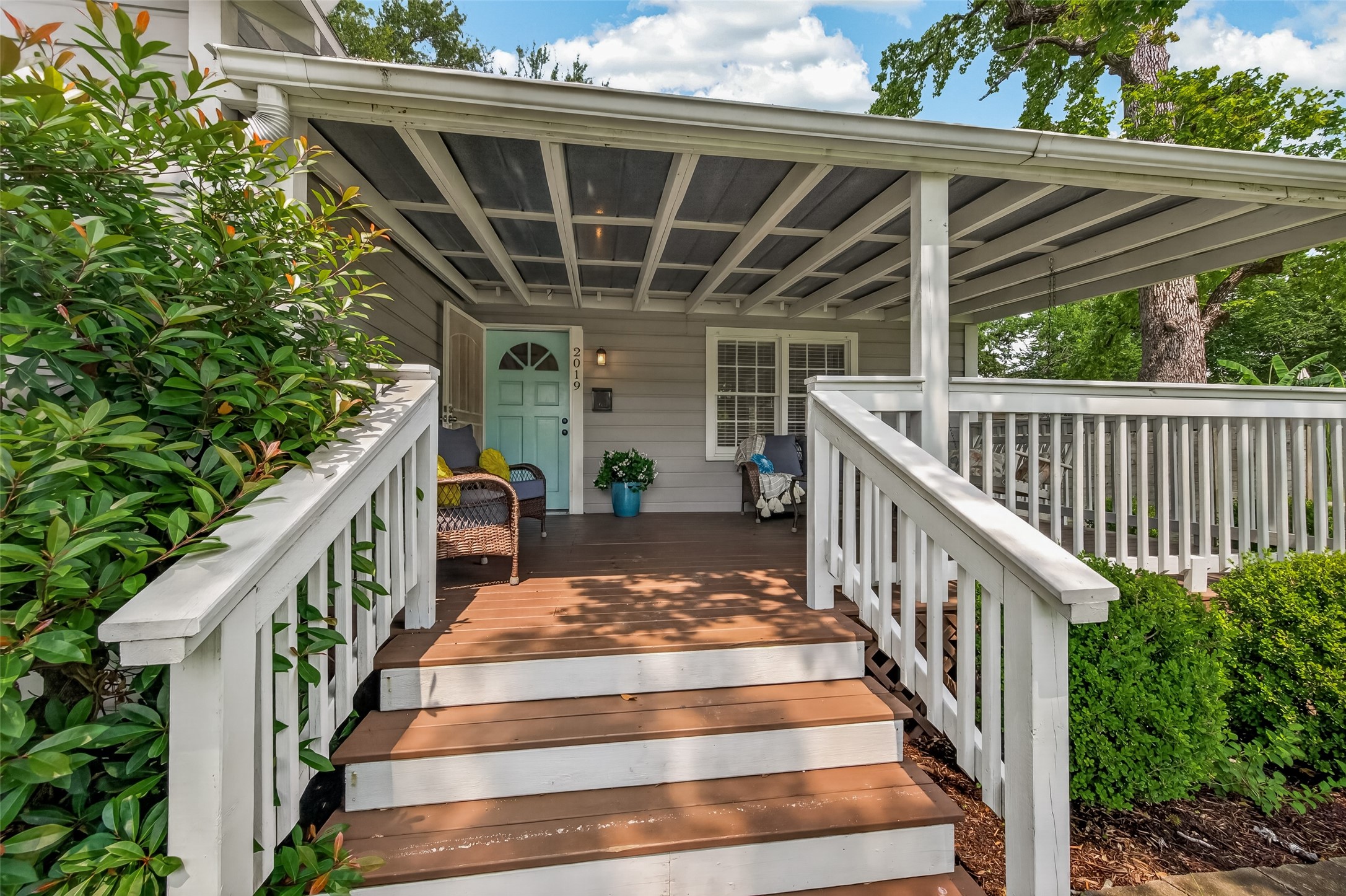 2019 Gostick Street Houston, TX 77008 - Photo 9 of 36