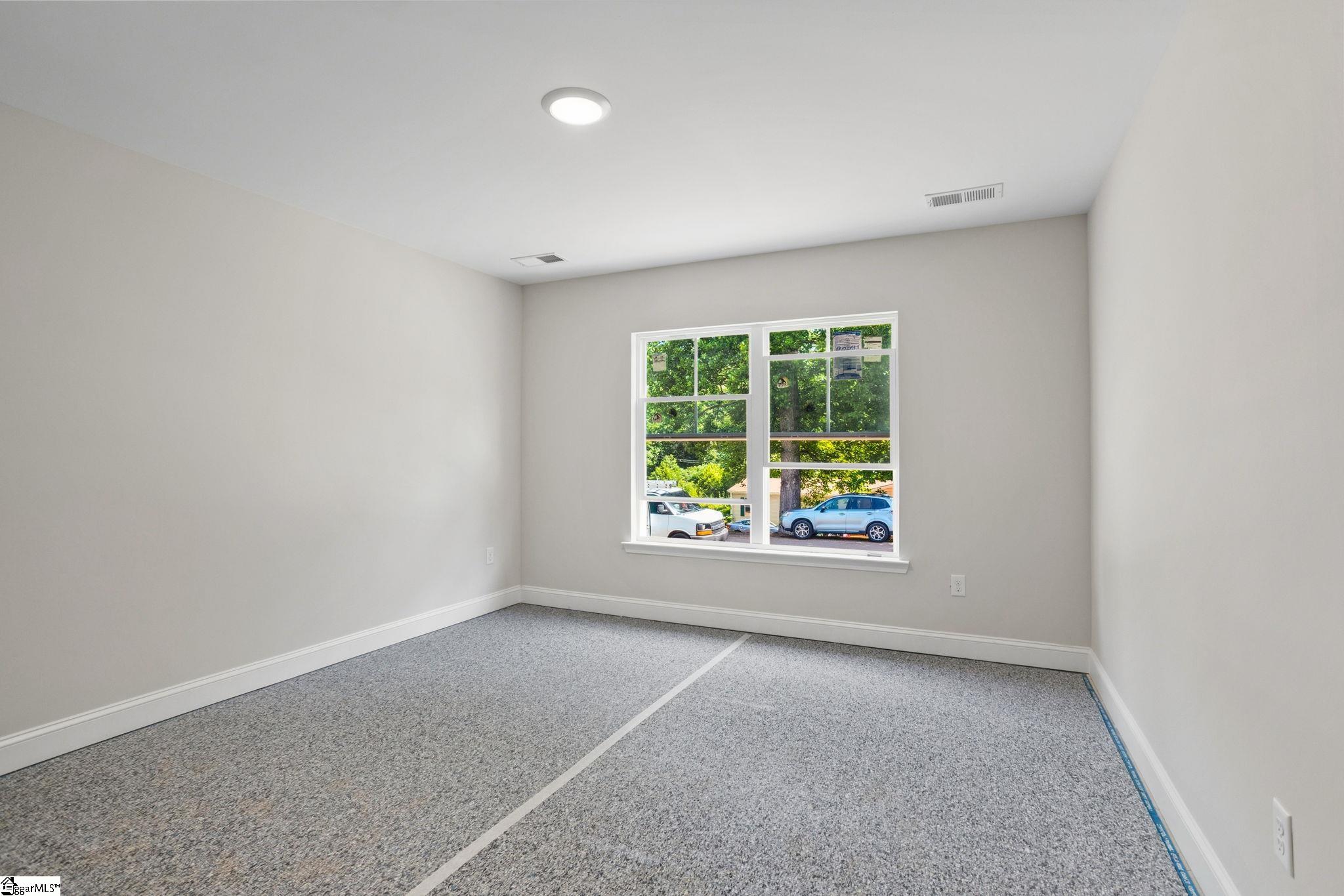 213 Buckingham Road Duncan, SC 29334 - Photo 8 of 16