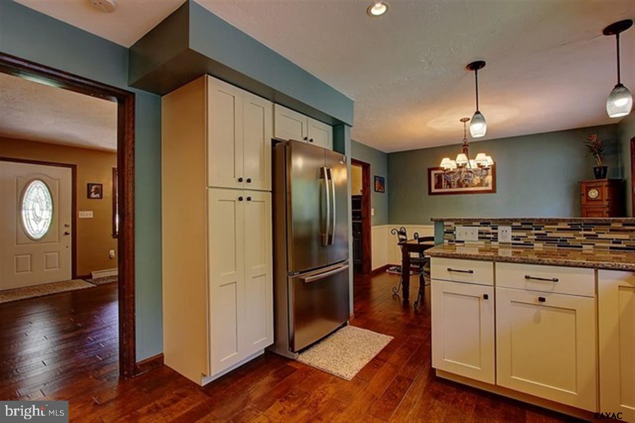 612 Tracey Road Hanover, PA 17331 - Photo 6 of 24