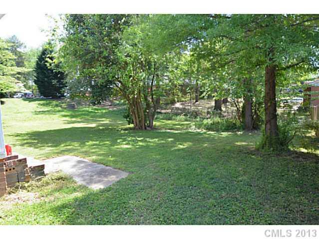 933 Clanton Road, Unit 1 Charlotte, NC 28217 - Photo 3 of 5 Gallery Image 3