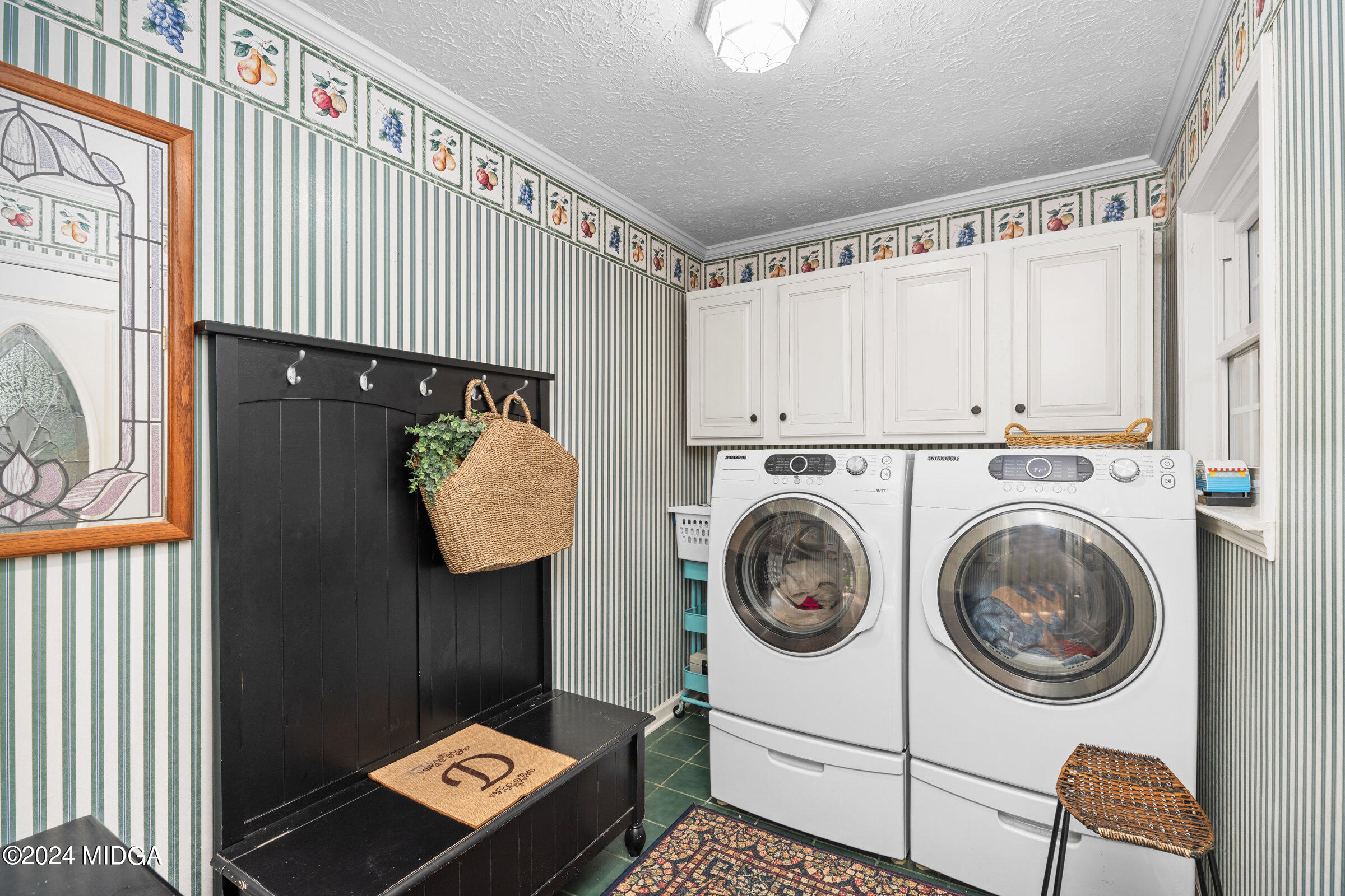 552 Plantation Road Gray, GA 31032 - Photo 19 of 38 a utility room with dryer and washer