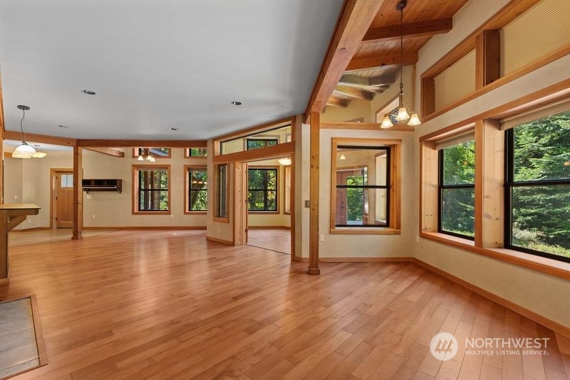 23510 White River Road Leavenworth, WA 98826 - Photo 25 of 39 a view of an entryway with wooden floor