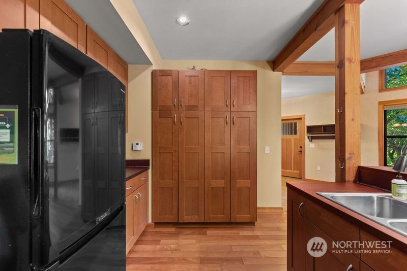 23510 White River Road Leavenworth, WA 98826 - Photo 29 of 39 a view of gallery with wooden floor