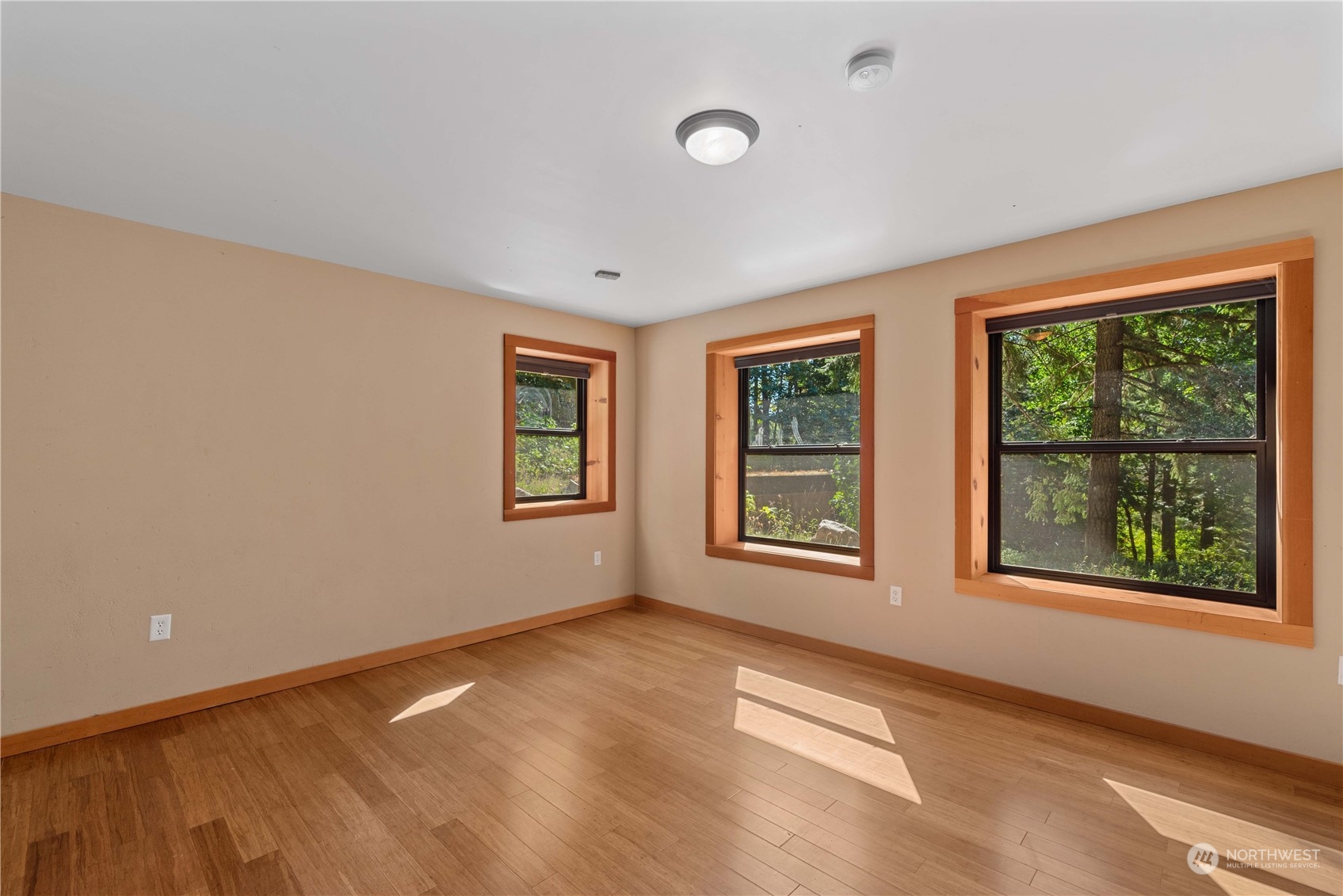 23510 White River Road Leavenworth, WA 98826 - Photo 31 of 39 a view of an empty room with a window