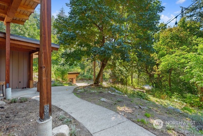 23510 White River Road Leavenworth, WA 98826 - Photo 5 of 39 a view of a out door of the house