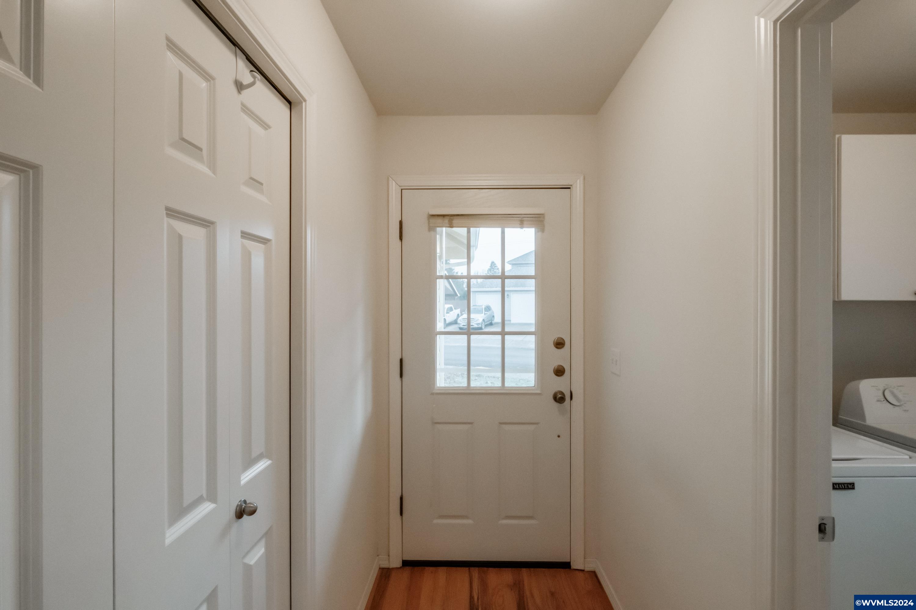 1617 Southwest Elk Circle Albany, OR 97321 - Photo 2 of 46 Gallery Image 2