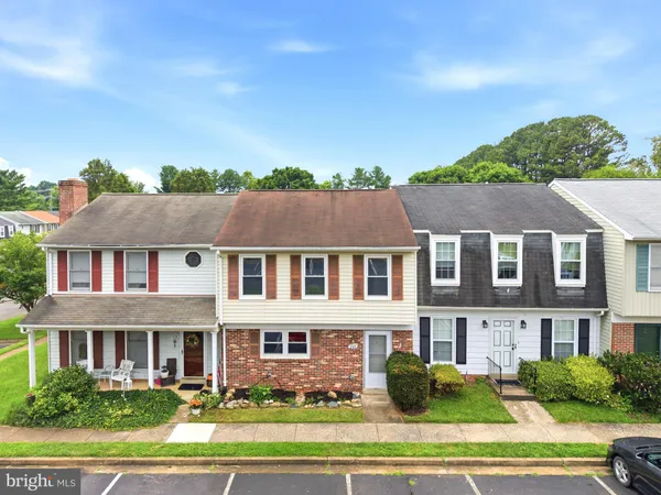 $355,000 | 440 Ridge Court, Warrenton, VA 20186