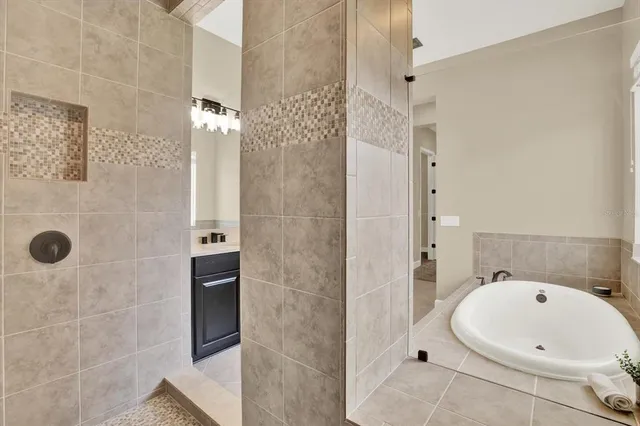 $630,000 | 2120 Gwynhurst Boulevard, Wesley Chapel, FL 33543