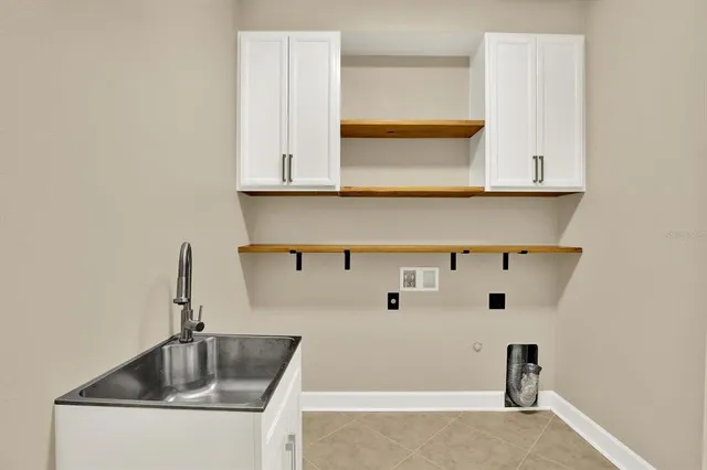 $630,000 | 2120 Gwynhurst Boulevard, Wesley Chapel, FL 33543