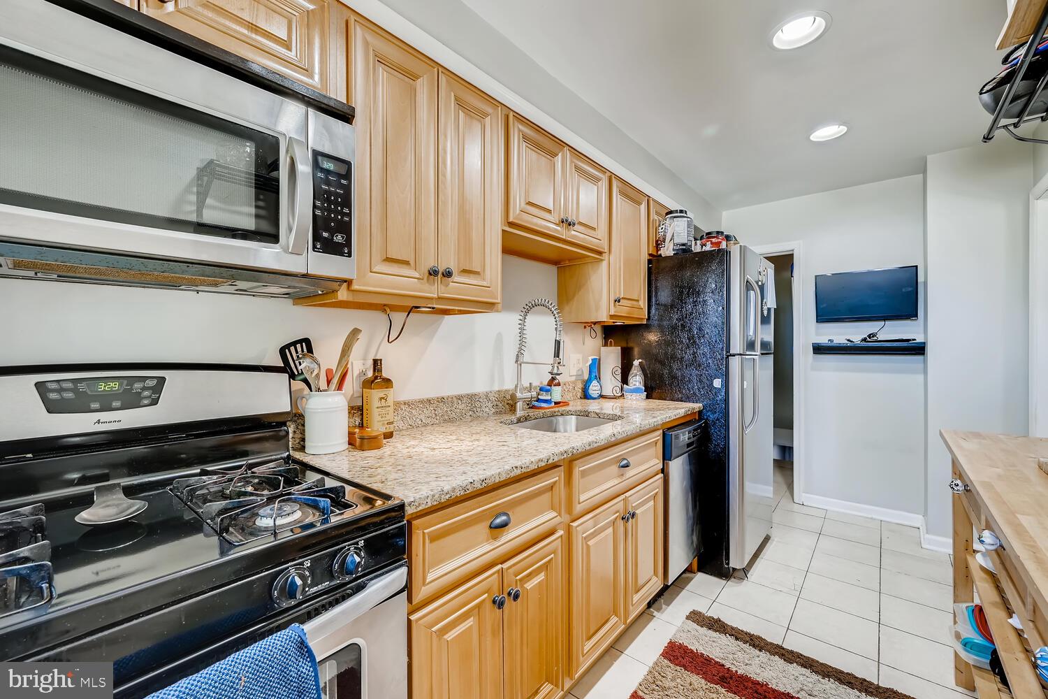 763 Fulbrook Road Baltimore, MD 21222 - Photo 13 of 28