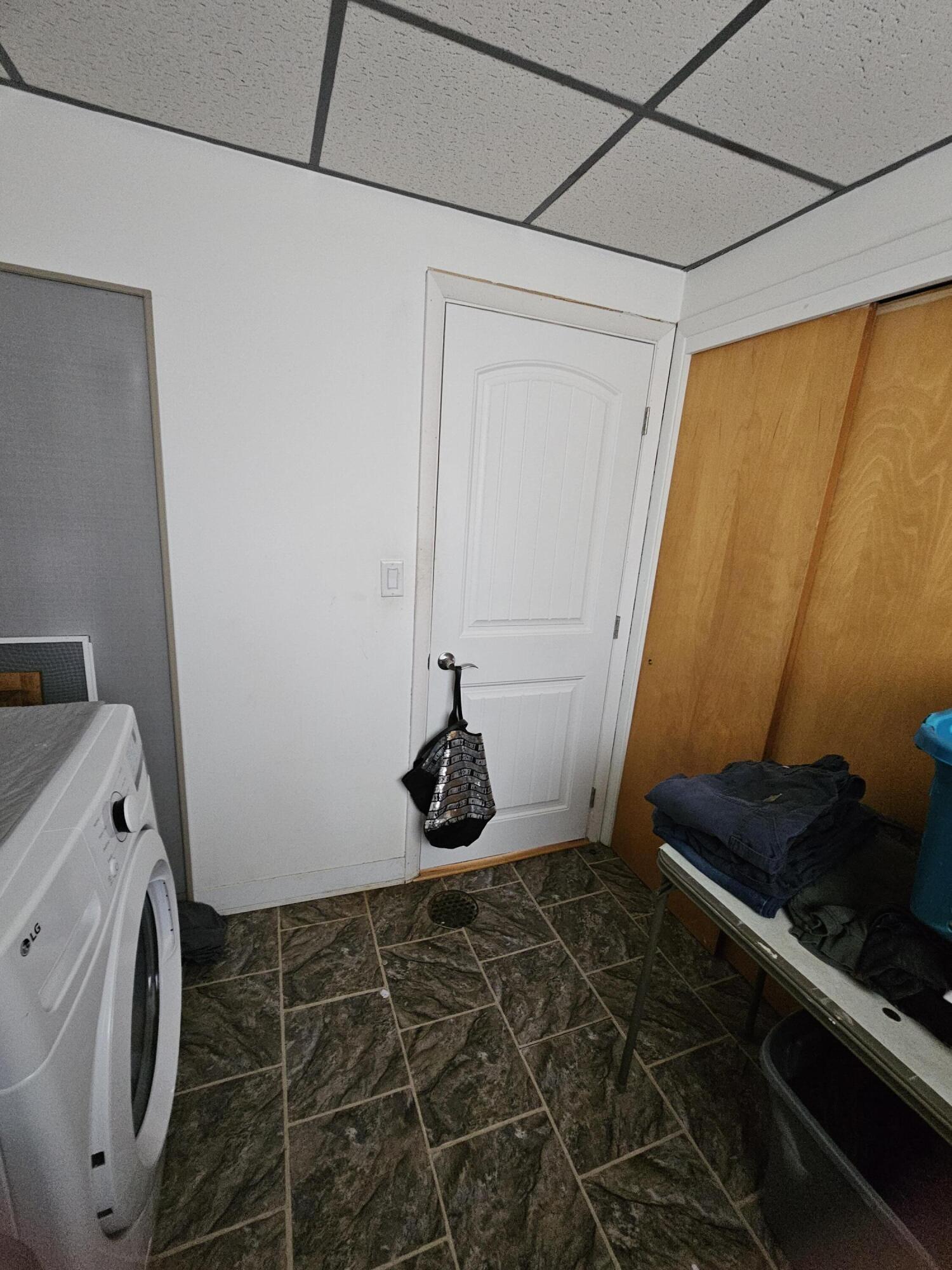 33 Maple Street East Millinocket, ME 04430 - Photo 27 of 39 20240621_114136