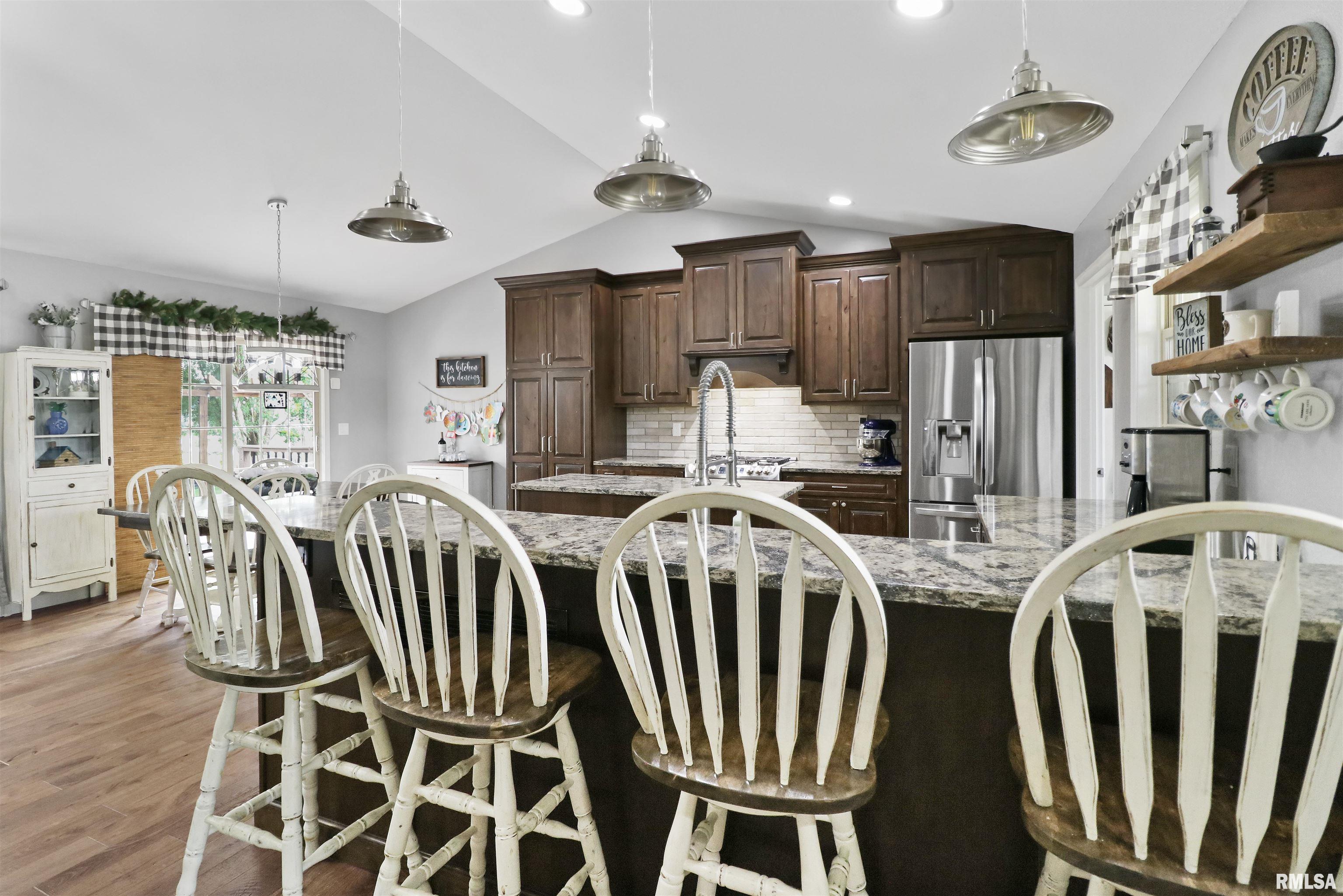 1635 Kingsbury Road Washington, IL 61571 - Photo 15 of 46 Gallery Image 15