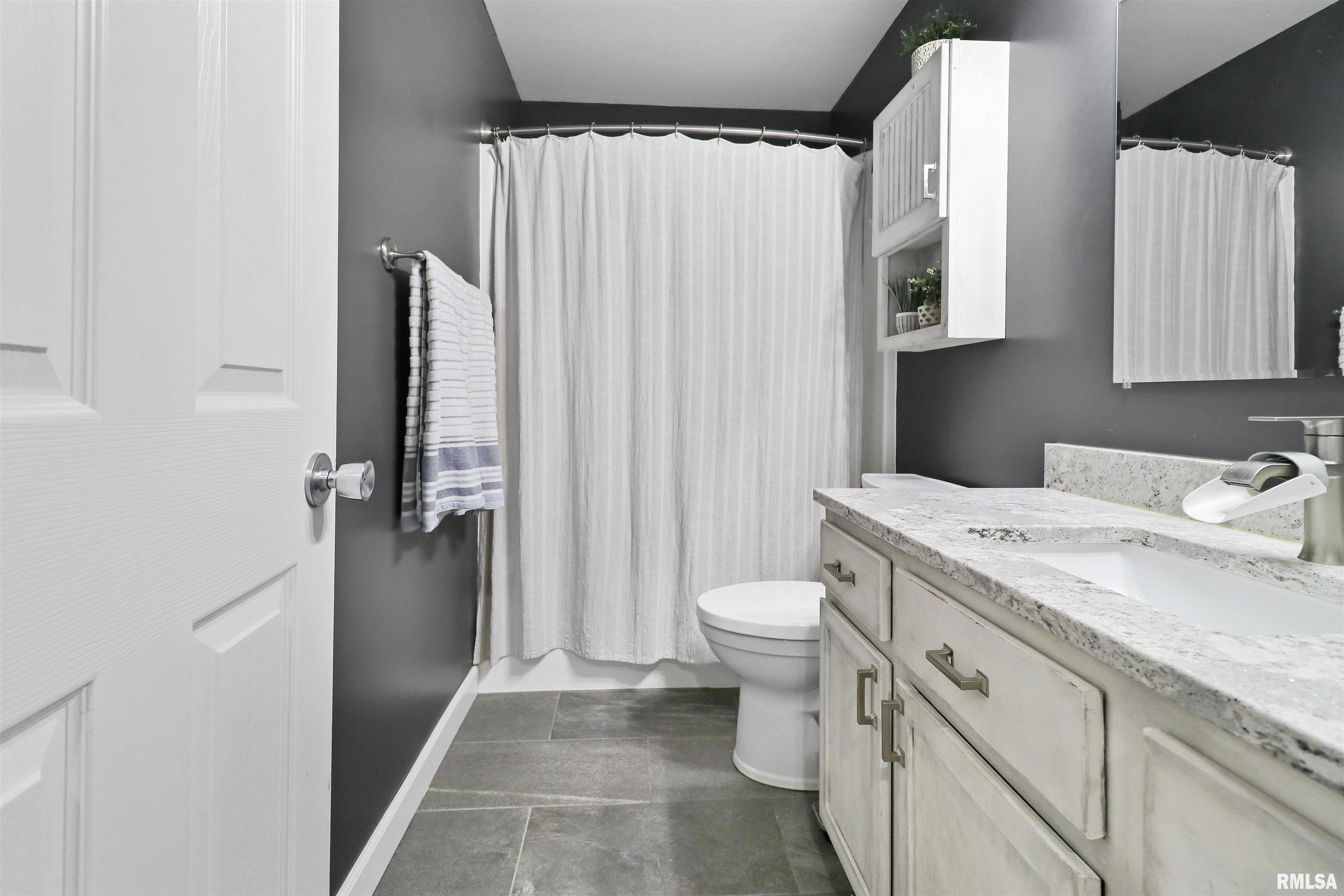 1635 Kingsbury Road Washington, IL 61571 - Photo 24 of 46 Gallery Image 24
