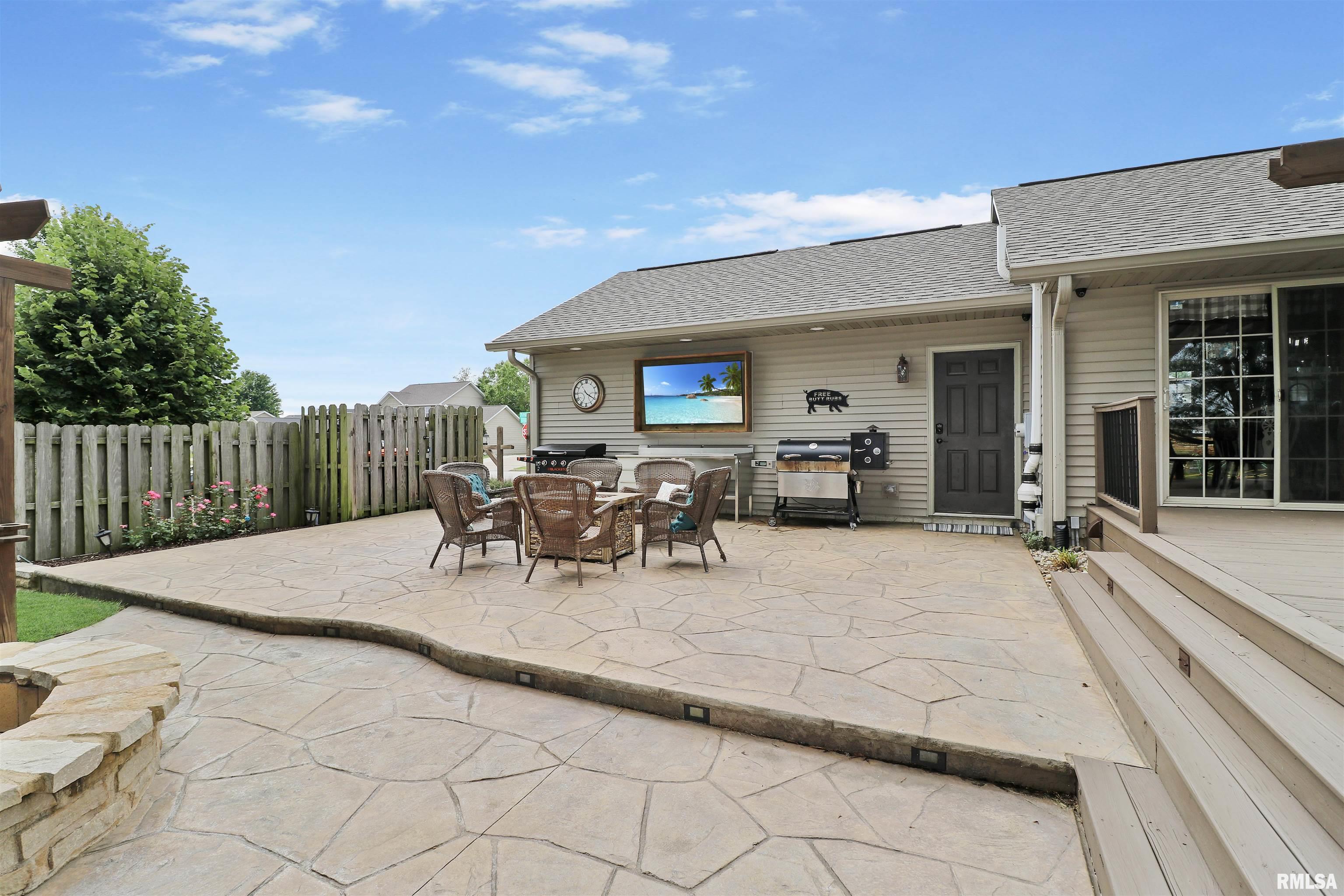 1635 Kingsbury Road Washington, IL 61571 - Photo 34 of 46 Gallery Image 34