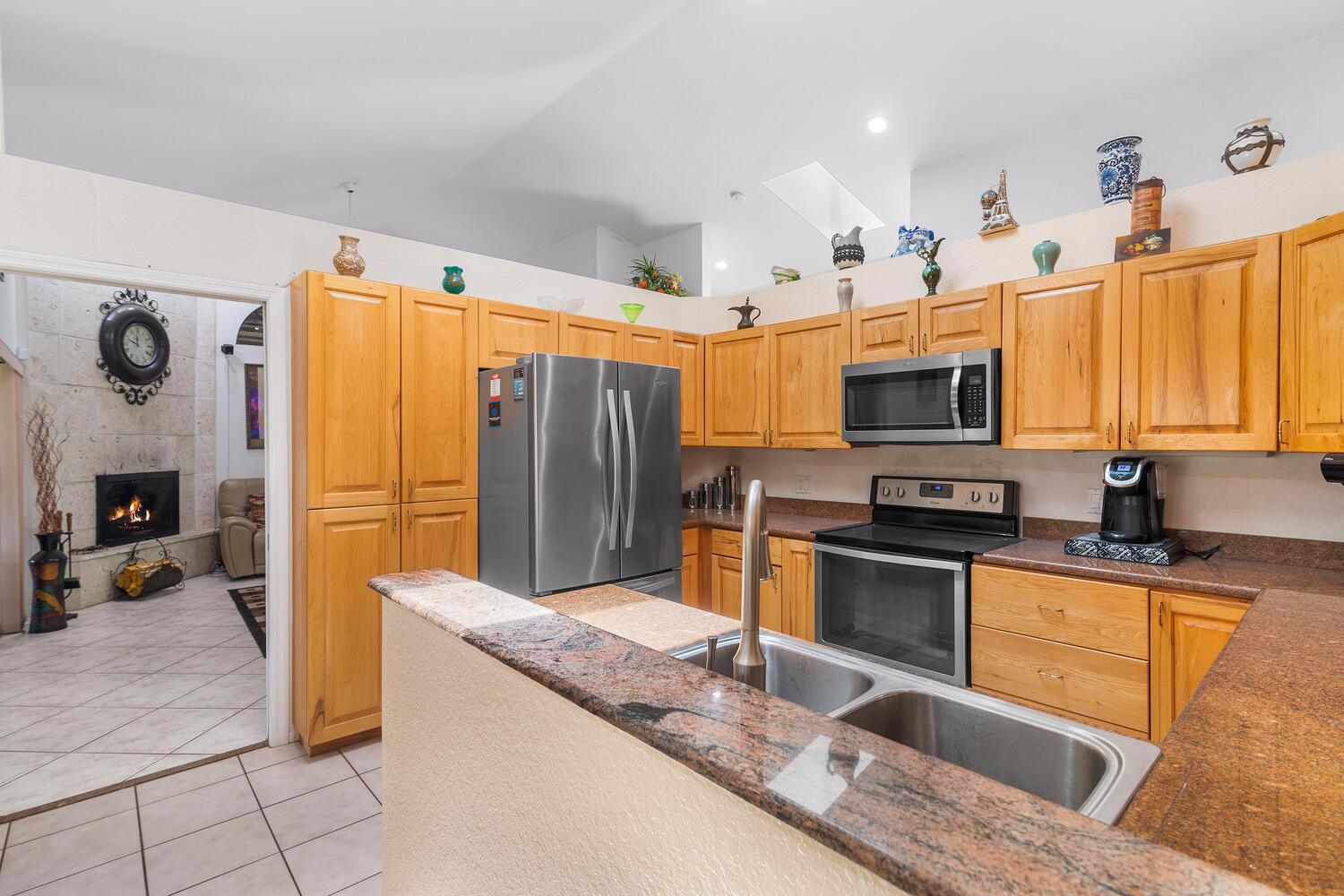 514 Southeast Cliff Road Port St. Lucie, FL 34984 - Photo 17 of 35 514 SE Cliff Rd-large-017-017-DSC0084-15