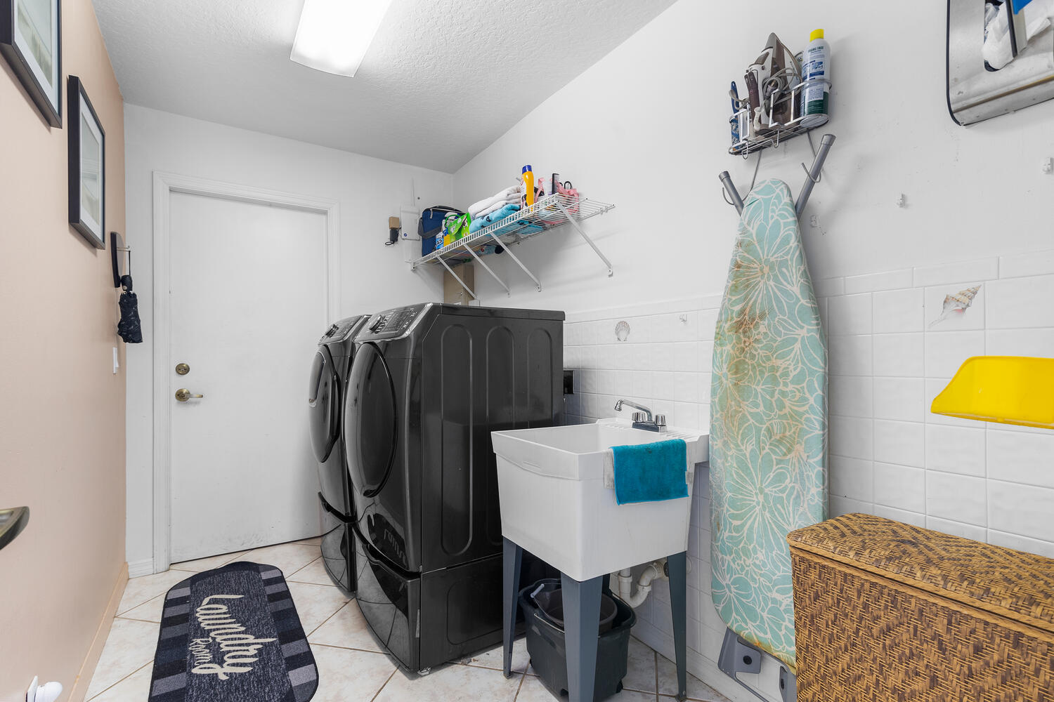 514 Southeast Cliff Road Port St. Lucie, FL 34984 - Photo 23 of 35 514 SE Cliff Rd-large-023-023-DSC0114-15