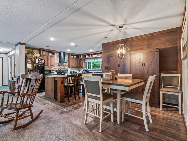 $299,000 | 11075 Woodville Highway, Tallahassee, FL 32305