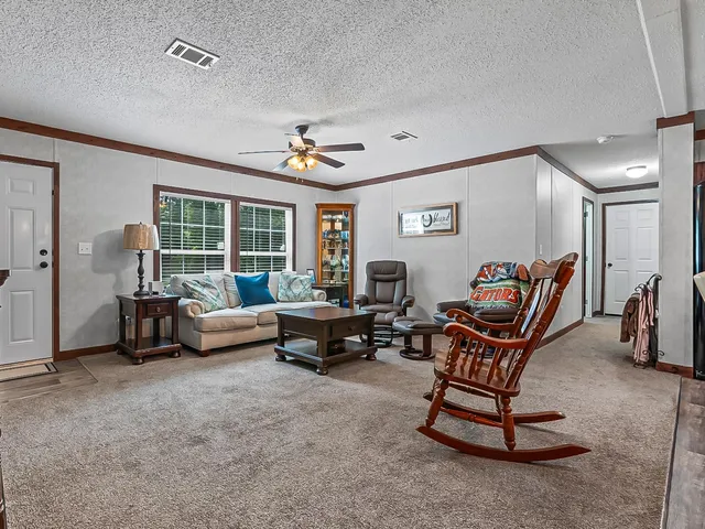 $299,000 | 11075 Woodville Highway, Tallahassee, FL 32305