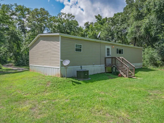 $299,000 | 11075 Woodville Highway, Tallahassee, FL 32305
