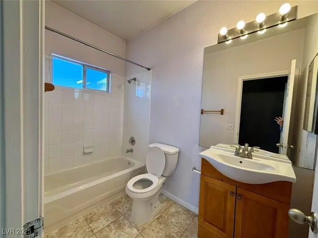 $1,950 | 7247 West Mesa Vista Avenue, Las Vegas, NV 89113