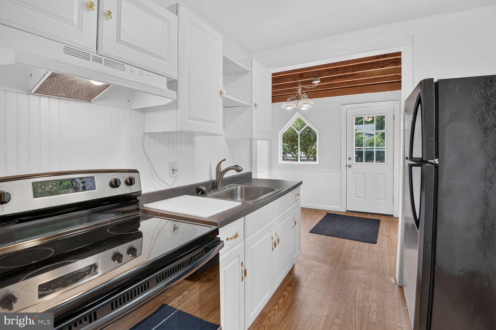 303 Holly Road Edgewater, MD 21037 - Photo 7 of 26