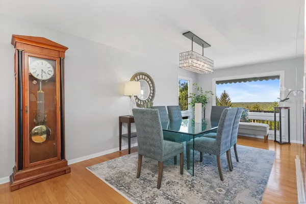 $1,625,000 | 132 Merrimac Drive, Trumbull, CT 06611