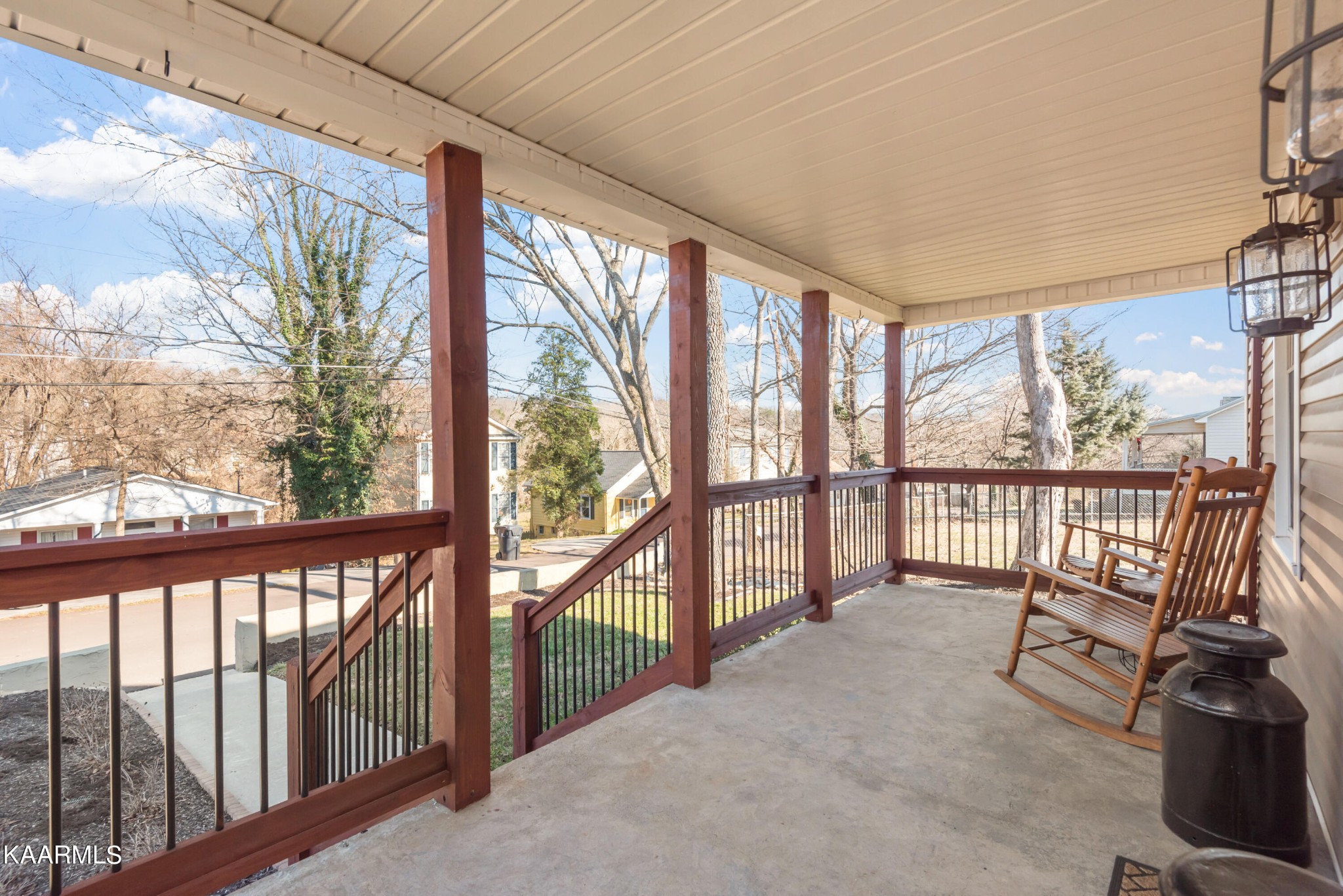 2202 Aster Road Knoxville, TN 37918 - Photo 4 of 34 Gallery Image 4
