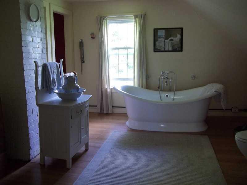 334 Allen Hill Road Oxford, ME 04270 - Photo 14 of 29 Bathroom.
