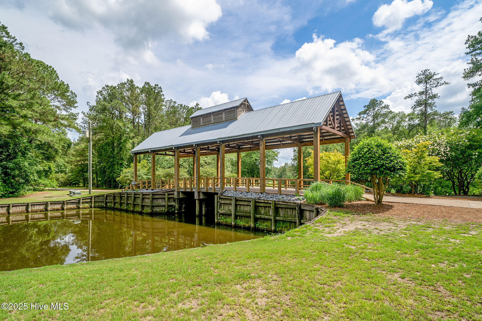 249 Muscadine Trail Wallace, NC 28466 - Photo 40 of 48 Riverlodgeentrance-1