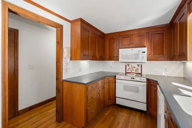 $715,000 | 52-54 Wells Park Road, Sturbridge, MA 01566