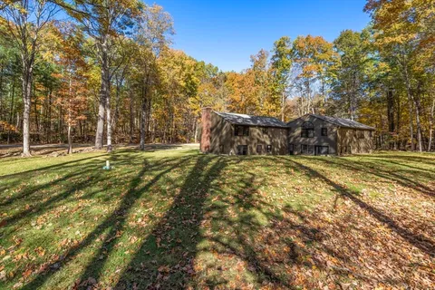 $715,000 | 52-54 Wells Park Road, Sturbridge, MA 01566