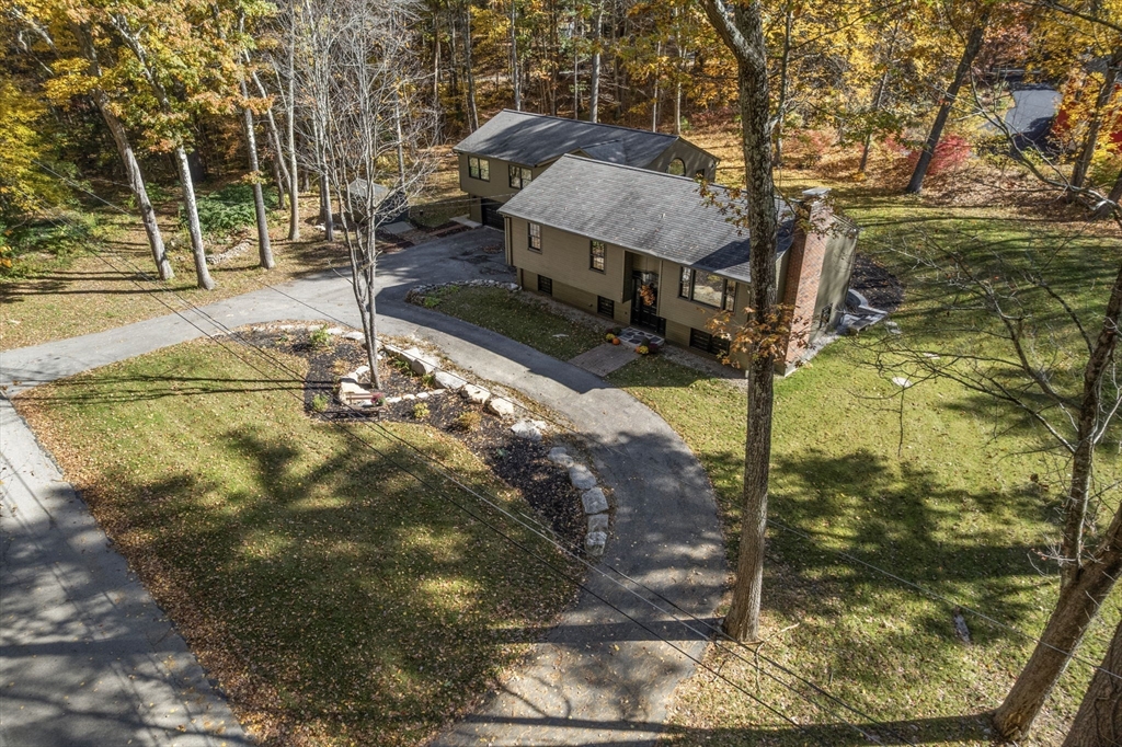 52-54 Wells Park Road Sturbridge, MA 01566 - Photo 4 of 39