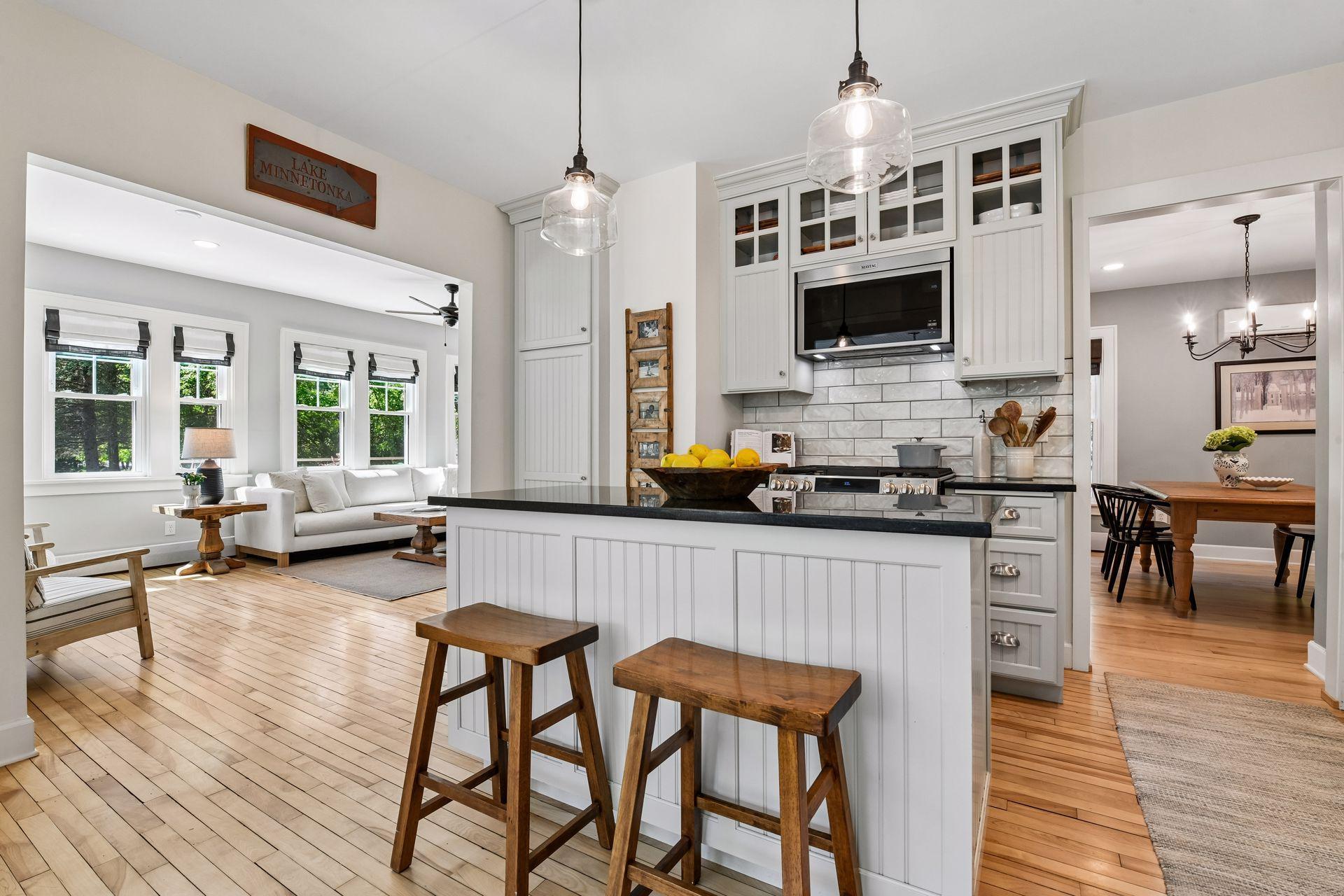 5685 Howards Point Road Excelsior, MN 55331 - Photo 15 of 57