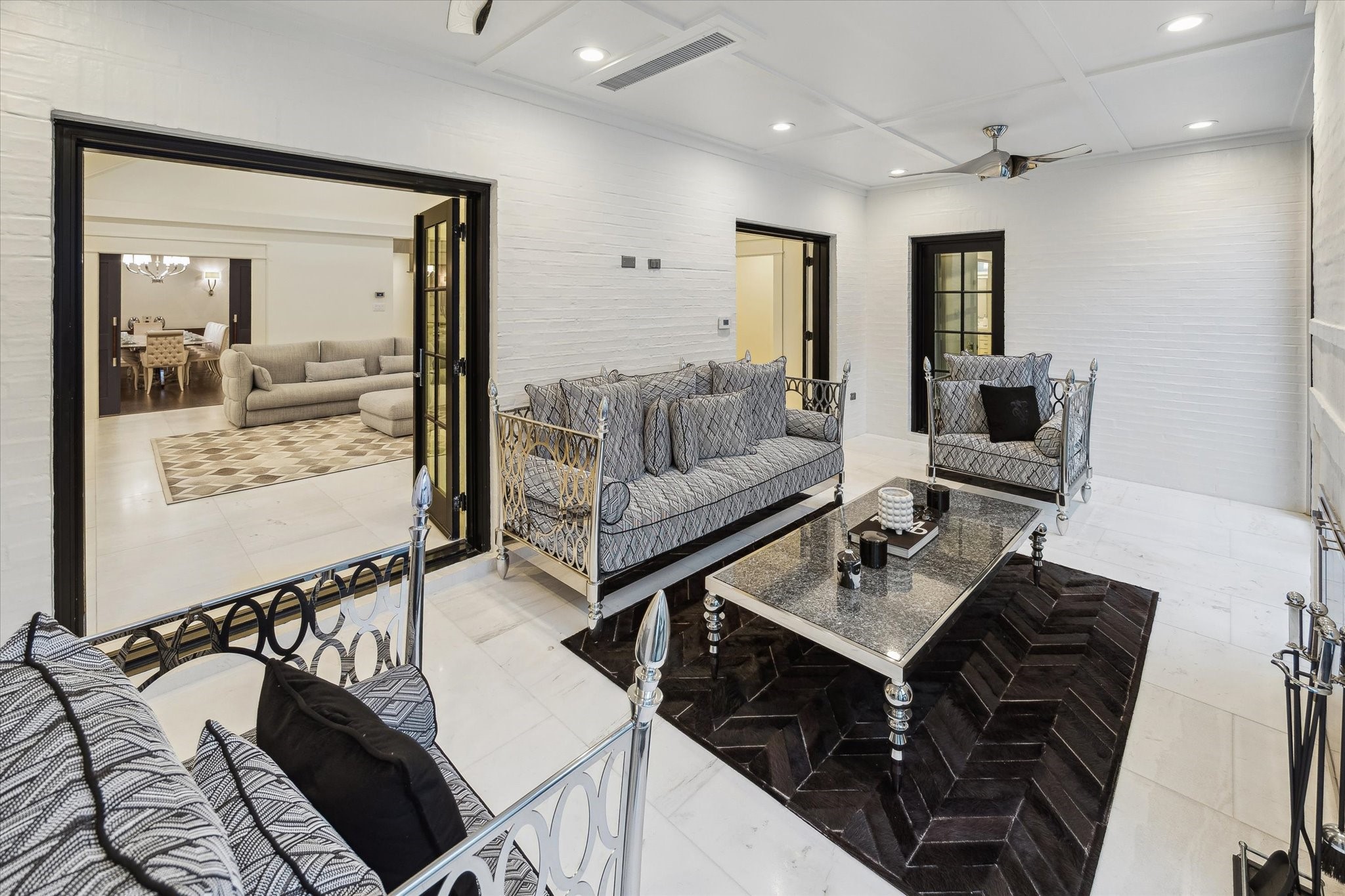 1702 South Boulevard Houston, TX 77098 - Photo 13 of 33