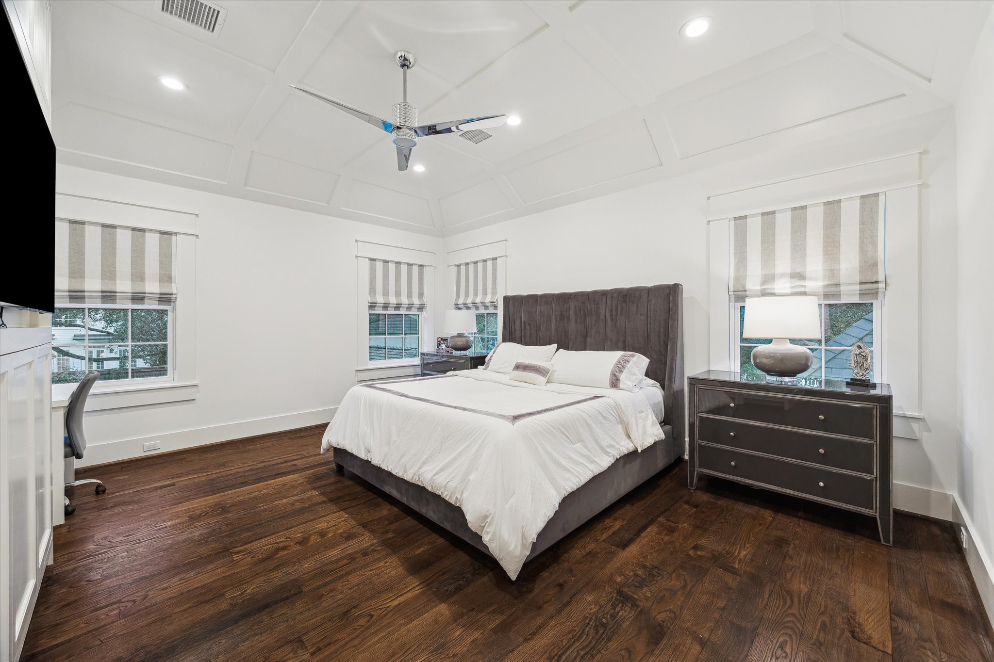 1702 South Boulevard Houston, TX 77098 - Photo 24 of 33