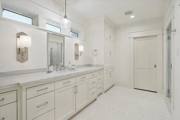 $5,500,000 | 1702 South Boulevard, Houston, TX 77098