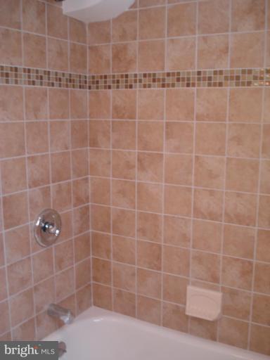 3716 South Kemper Road Arlington, VA 22206 - Photo 4 of 9 Bath #2