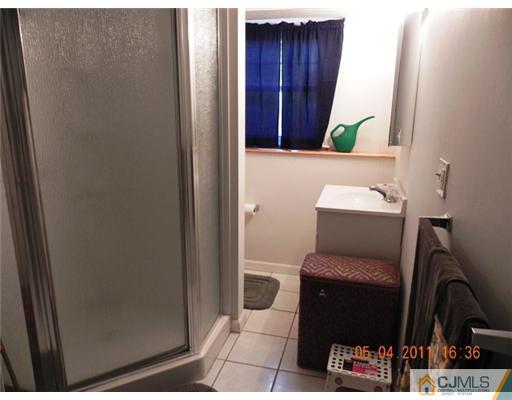 3 Winslow Road Edison, NJ 08837 - Photo 11 of 14 Gallery Image 11