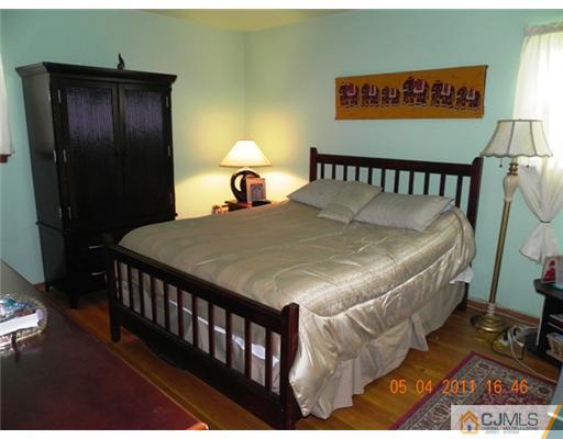 3 Winslow Road Edison, NJ 08837 - Photo 6 of 14 Gallery Image 6