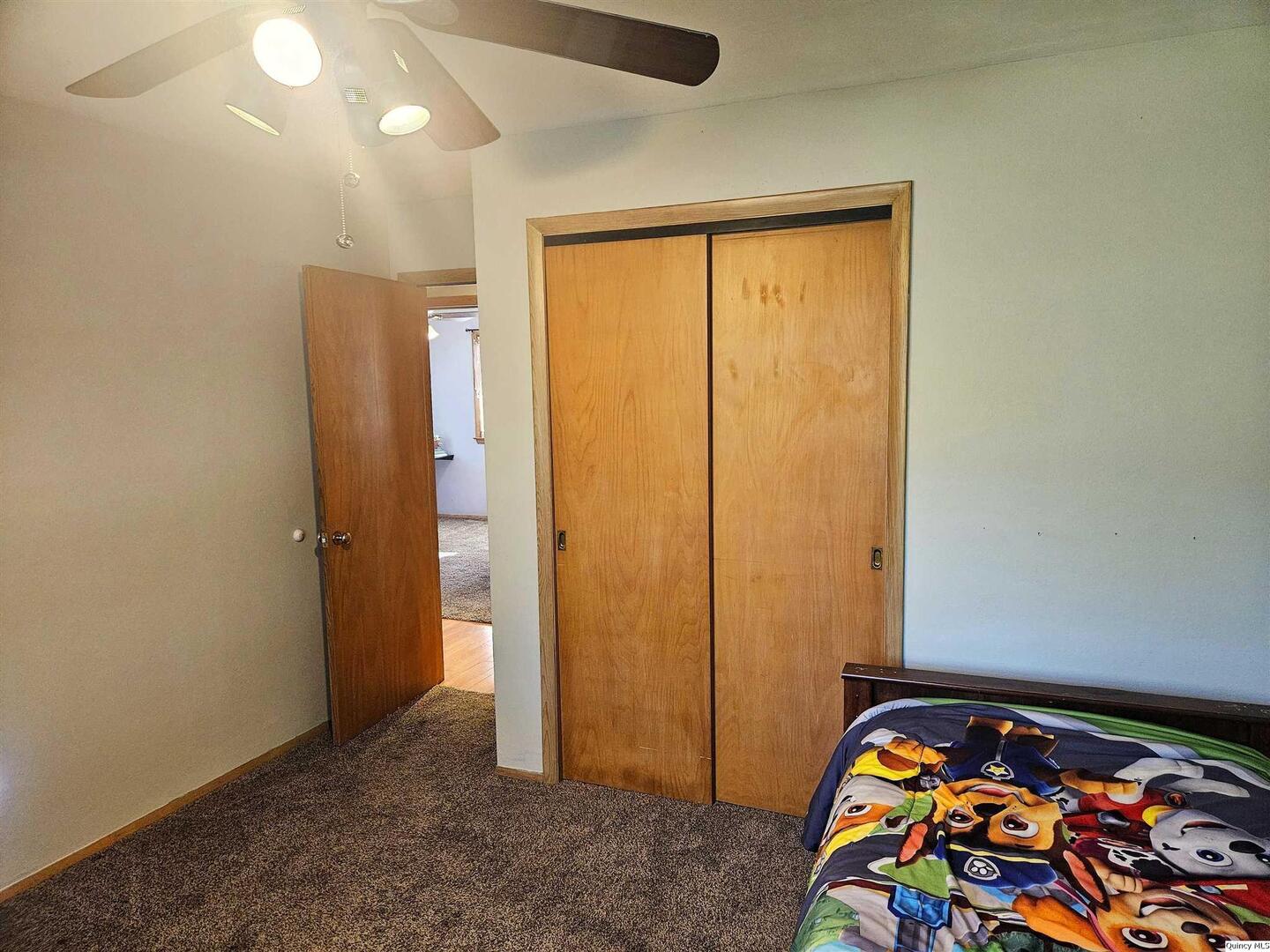 803 Maas Road Quincy, IL 62305 - Photo 13 of 28 a view of an empty room