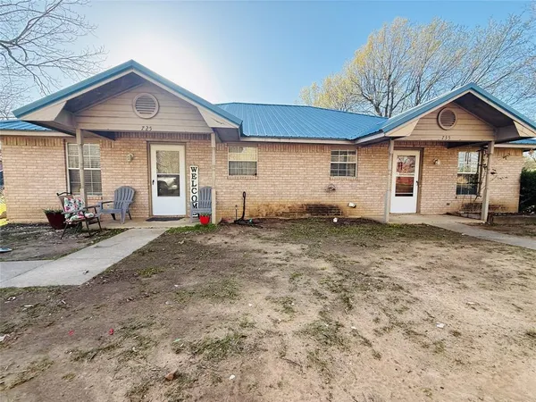 $229,000 | 735 Anderson Road, Reno, TX 75462